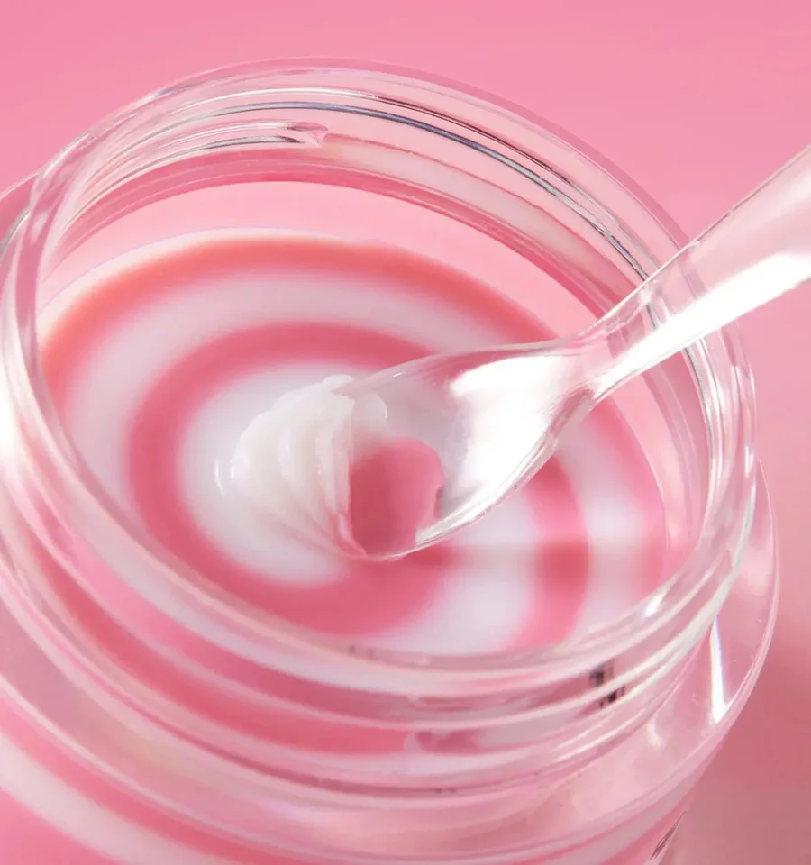 f5a2cd_8e7094714f95480cb65ac7e4ec8fb33d_mv2 MEDICUBE MASCARILLA LABIAL PDRN SLEEPING MASK 10g - Imagen 2